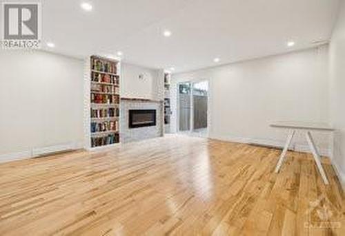 14 Castlegreen Private, Ottawa, ON - Indoor With Fireplace