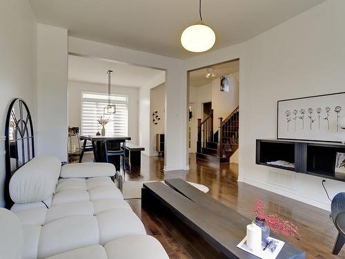 Vue d'ensemble - 35 Rue De Syracuse, Candiac, QC - Indoor Photo Showing Living Room