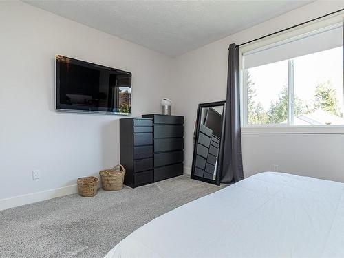 33-9650 Askew Creek Dr, Chemainus, BC - Indoor Photo Showing Bedroom