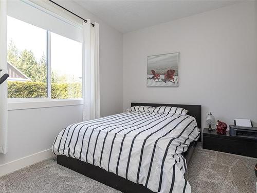 33-9650 Askew Creek Dr, Chemainus, BC - Indoor Photo Showing Bedroom