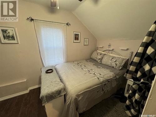 214 Athabasca Street W, Moose Jaw, SK - Indoor Photo Showing Bedroom