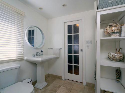 Ensuite bathroom - 100 Av. Buckingham, Pointe-Claire, QC - Indoor Photo Showing Bathroom