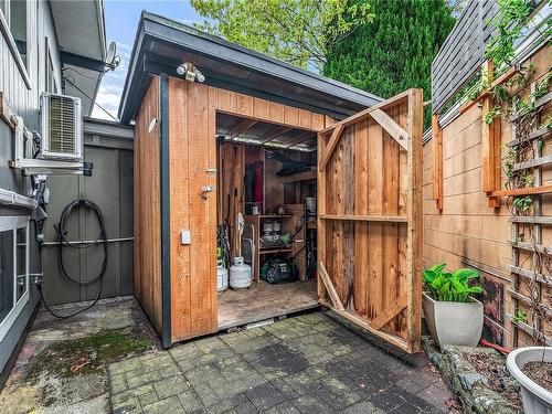 1804 Richardson St, Victoria, BC - Outdoor With Exterior