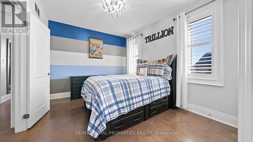 153 Pine Hill Road, Bradford West Gwillimbury, ON - Indoor Photo Showing Bedroom