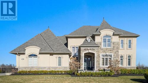 153 Pine Hill Rd, Bradford West Gwillimbury, ON - Outdoor With Facade
