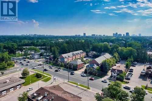 1712 - 8111 Yonge Street, Markham, ON - Outdoor With View