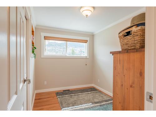 1222 Fox Road, Trail, BC - Indoor Photo Showing Other Room