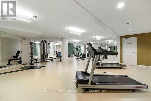 302 - 75 Norman Bethune Avenue, Richmond Hill, ON - Indoor Photo Showing Gym Room
