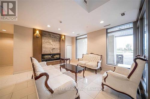 302 - 75 Norman Bethune Avenue, Richmond Hill, ON - Indoor With Fireplace