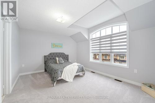 63 Blackberry Valley Cres, Caledon, ON - Indoor Photo Showing Bedroom