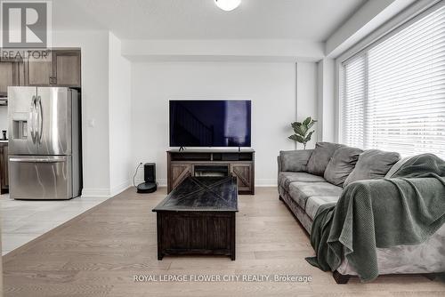 36 Briar Crt, Halton Hills, ON - Indoor Photo Showing Living Room
