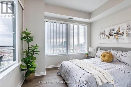 #2802 -385 Prince Of Wales Dr, Mississauga, ON - Indoor Photo Showing Bedroom