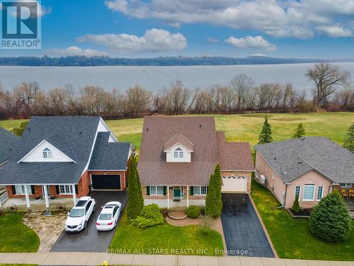 211 Waterbury Crescent, Scugog, ON - Outdoor With Body Of Water With Facade
