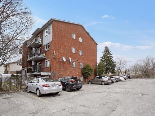 Parking - 402-3310 Rue Charles-Best, Laval (Chomedey), QC - Outdoor