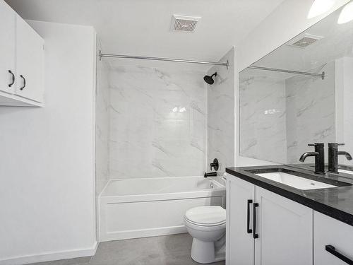 Bathroom - 402-3310 Rue Charles-Best, Laval (Chomedey), QC - Indoor Photo Showing Bathroom