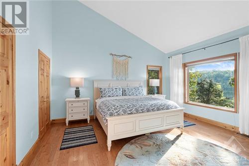 70 Belmonte Lane, Elgin, ON - Indoor Photo Showing Bedroom