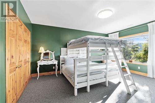 70 Belmonte Lane, Elgin, ON - Indoor Photo Showing Bedroom