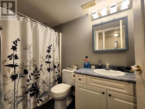 3454 Cathedral Avenue, Prince George, BC - Indoor Photo Showing Bathroom