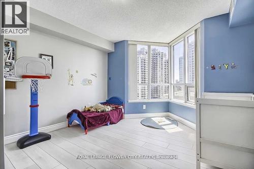 #1027 -500 Doris Ave, Toronto, ON - Indoor Photo Showing Other Room
