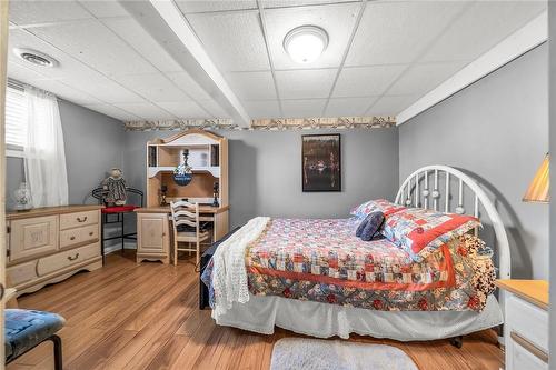 1495 Lakeshore Road, Selkirk, ON - Indoor Photo Showing Bedroom