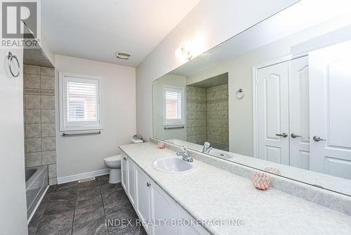 32 Charger Lane, Brampton, ON - Indoor Photo Showing Bathroom