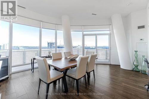 905 - 2520 Eglinton Avenue W, Mississauga, ON - Indoor Photo Showing Dining Room
