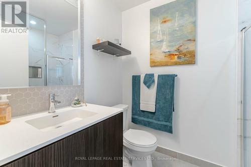 905 - 2520 Eglinton Avenue W, Mississauga, ON - Indoor Photo Showing Bathroom
