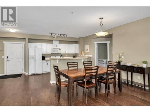 1088 Sunset Drive Unit# 432, Kelowna, BC - Indoor Photo Showing Dining Room