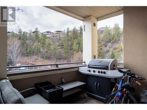 1875 Country Club Drive Unit# 1203, Kelowna, BC - Outdoor With Exterior