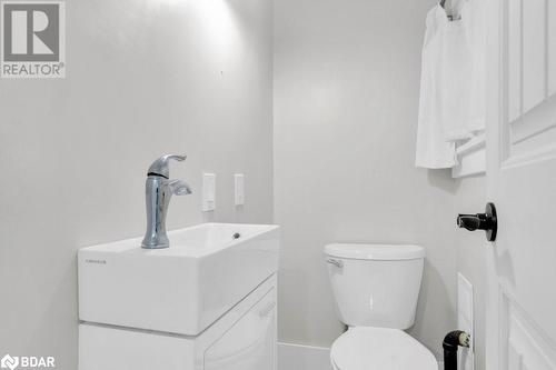 184 Bleecker Avenue, Belleville, ON - Indoor Photo Showing Bathroom