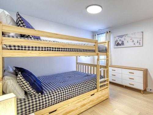 Chambre Ã Â coucher - 201-3005 Allée Du Valais, Mont-Tremblant, QC - Indoor Photo Showing Bedroom