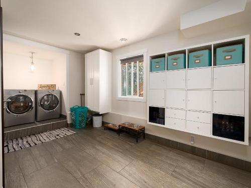 428 Mallard Road, Kamloops, BC - Indoor Photo Showing Laundry Room