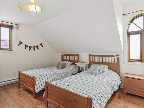 Chambre Ã Â coucher - 200 Ch. De La Rivière-Des-Fèves N., Sainte-Martine, QC - Indoor Photo Showing Bedroom