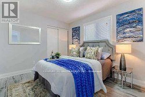 927 Scott Boulevard, Milton, ON - Indoor Photo Showing Bedroom