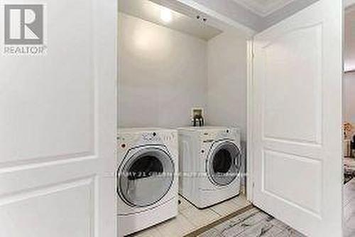 927 Scott Blvd, Milton, ON - Indoor Photo Showing Laundry Room