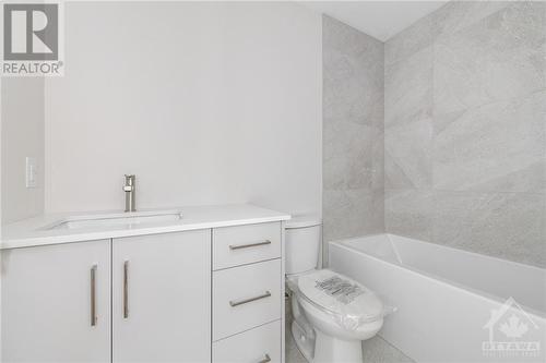 51 Jolliet Avenue Unit#1, Ottawa, ON - Indoor Photo Showing Bathroom