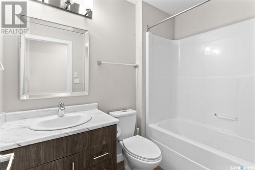 1431 E Avenue N, Saskatoon, SK - Indoor Photo Showing Bathroom