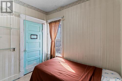 214 E Avenue S, Saskatoon, SK - Indoor Photo Showing Bedroom
