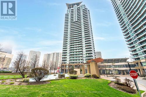#104 -1 Elm Dr W, Mississauga, ON - Outdoor With Facade