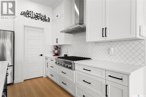 5448 Boyer Bay, Regina, SK - Indoor Photo Showing Kitchen With Upgraded Kitchen