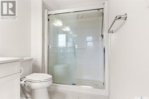 5448 Boyer Bay, Regina, SK - Indoor Photo Showing Bathroom