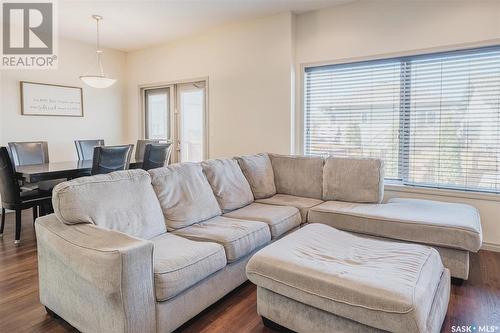 114 Mcbeth Crescent, Saskatoon, SK - Indoor Photo Showing Living Room