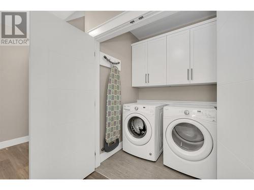 2405 Tallus Green Crescent Unit# 9, West Kelowna, BC - Indoor Photo Showing Laundry Room