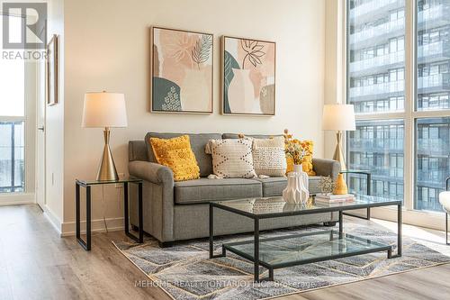 #706 -85 Queens Wharf Rd, Toronto, ON - Indoor Photo Showing Living Room