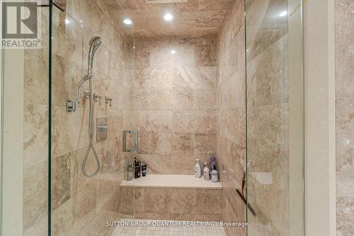 2260 Highriver Crt E, Mississauga, ON - Indoor Photo Showing Bathroom
