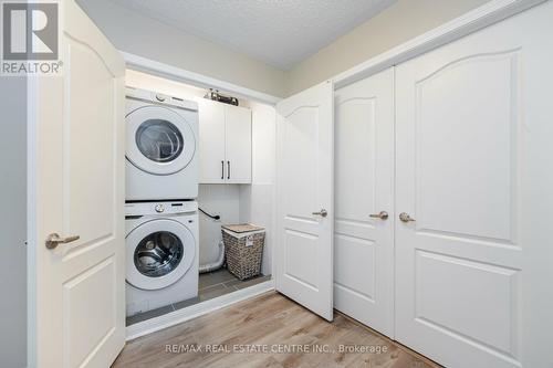 1658 Clark Blvd, Milton, ON - Indoor Photo Showing Laundry Room