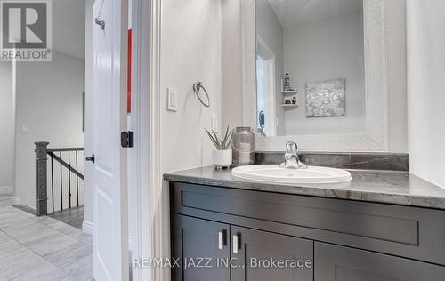 75 Farmington Cres, Belleville, ON - Indoor Photo Showing Bathroom