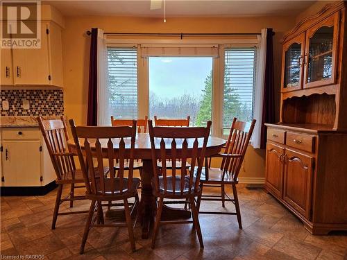 Fabulous family dinners and memories  will be made... - 439021 Lakeshore Drive, Annan, ON - Indoor Photo Showing Dining Room