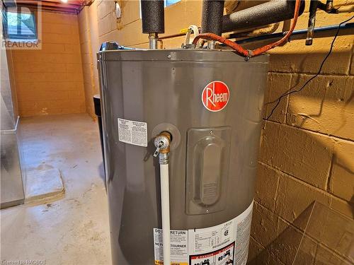 Water heater is owned - 439021 Lakeshore Drive, Annan, ON - Indoor Photo Showing Basement