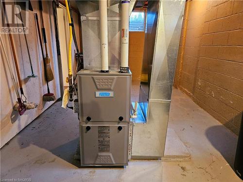 Newer, forced air furnace - 439021 Lakeshore Drive, Annan, ON - Indoor Photo Showing Basement